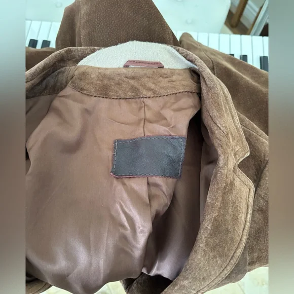 Brown Suede Women's Blazer Jacket - Classic Tailored Style - Picture 9 of 12